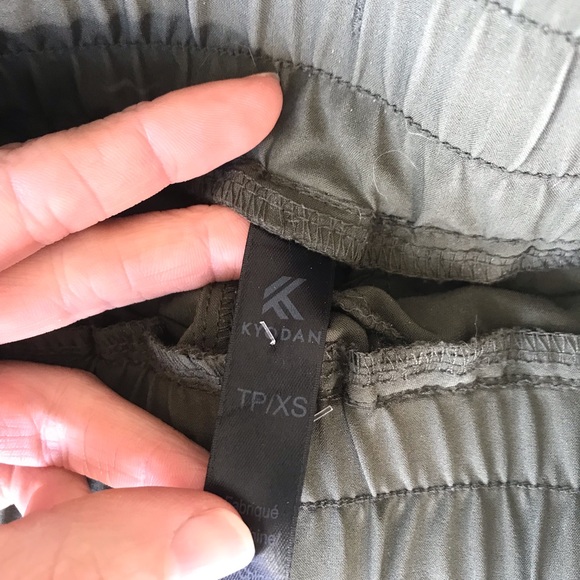 Kyodokan XS green joggers. Great condition. - Picture 2 of 6